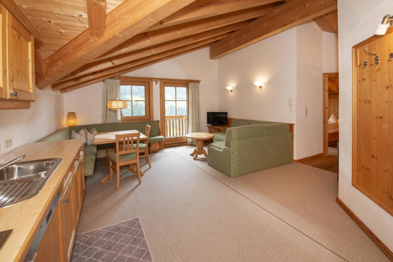 Gaestehaus Larch อัลพ์บาค ภายนอก รูปภาพ