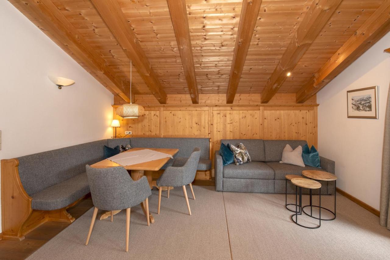 Gaestehaus Larch อัลพ์บาค ภายนอก รูปภาพ