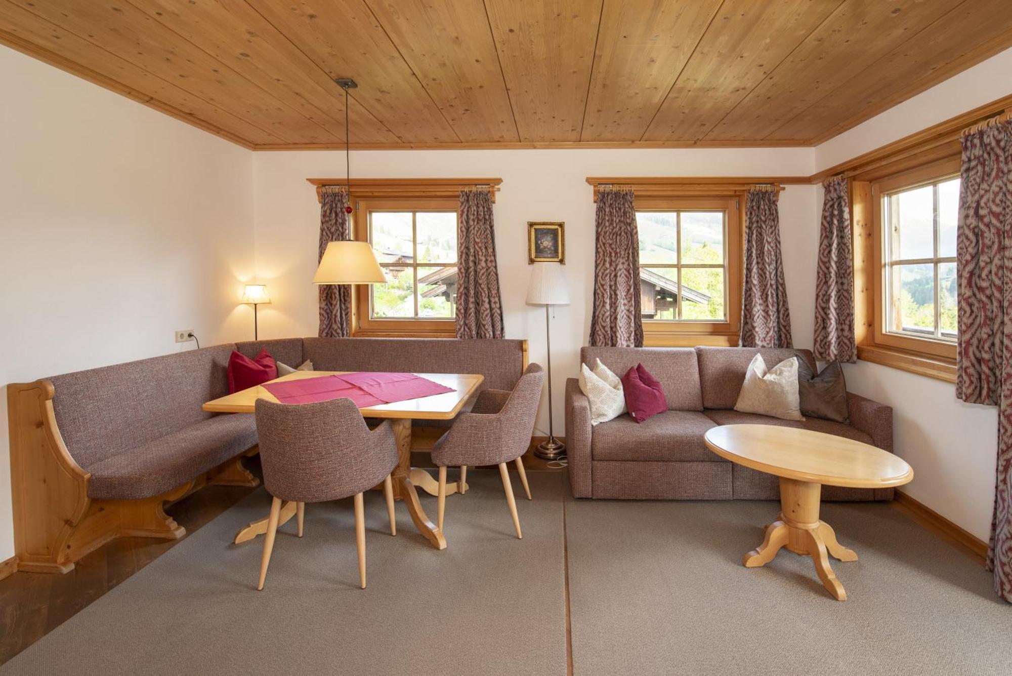 Gaestehaus Larch อัลพ์บาค ภายนอก รูปภาพ