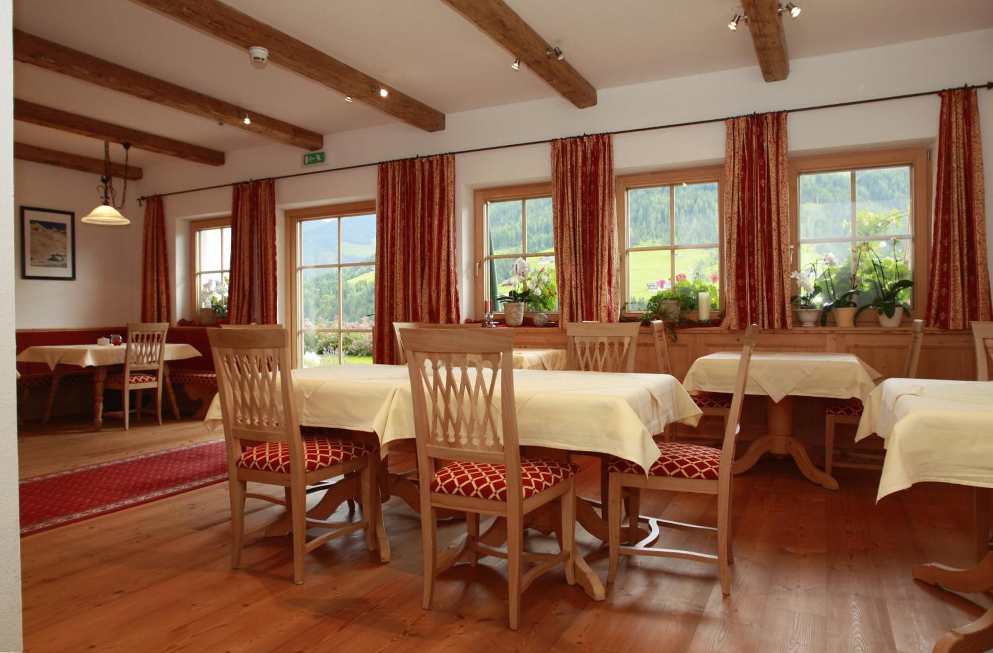 Gaestehaus Larch อัลพ์บาค ภายนอก รูปภาพ